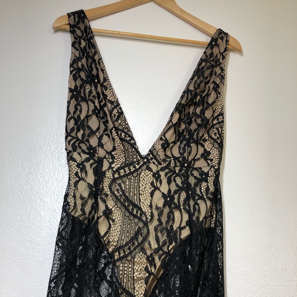 Pretty Little Thing Black/Tan Dress - Picture 6 of 8